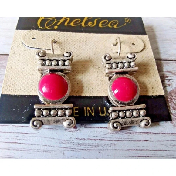 Chelsea Jewelry - Vibrant Vintage 1980s Hot Pink and Silver Tone Column Earrings